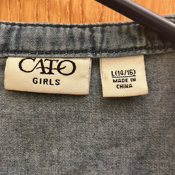 Long button down! - Picture 3 of 3